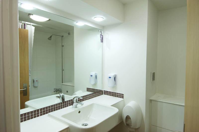Premier Inn London Croydon West - Purley A23 Екстер'єр фото